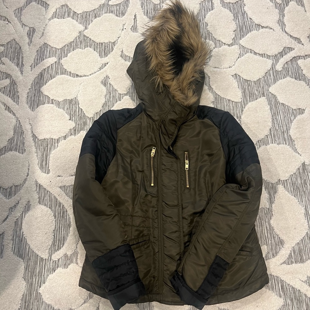 Girls size 12 parka. Immaculate smoke free home.